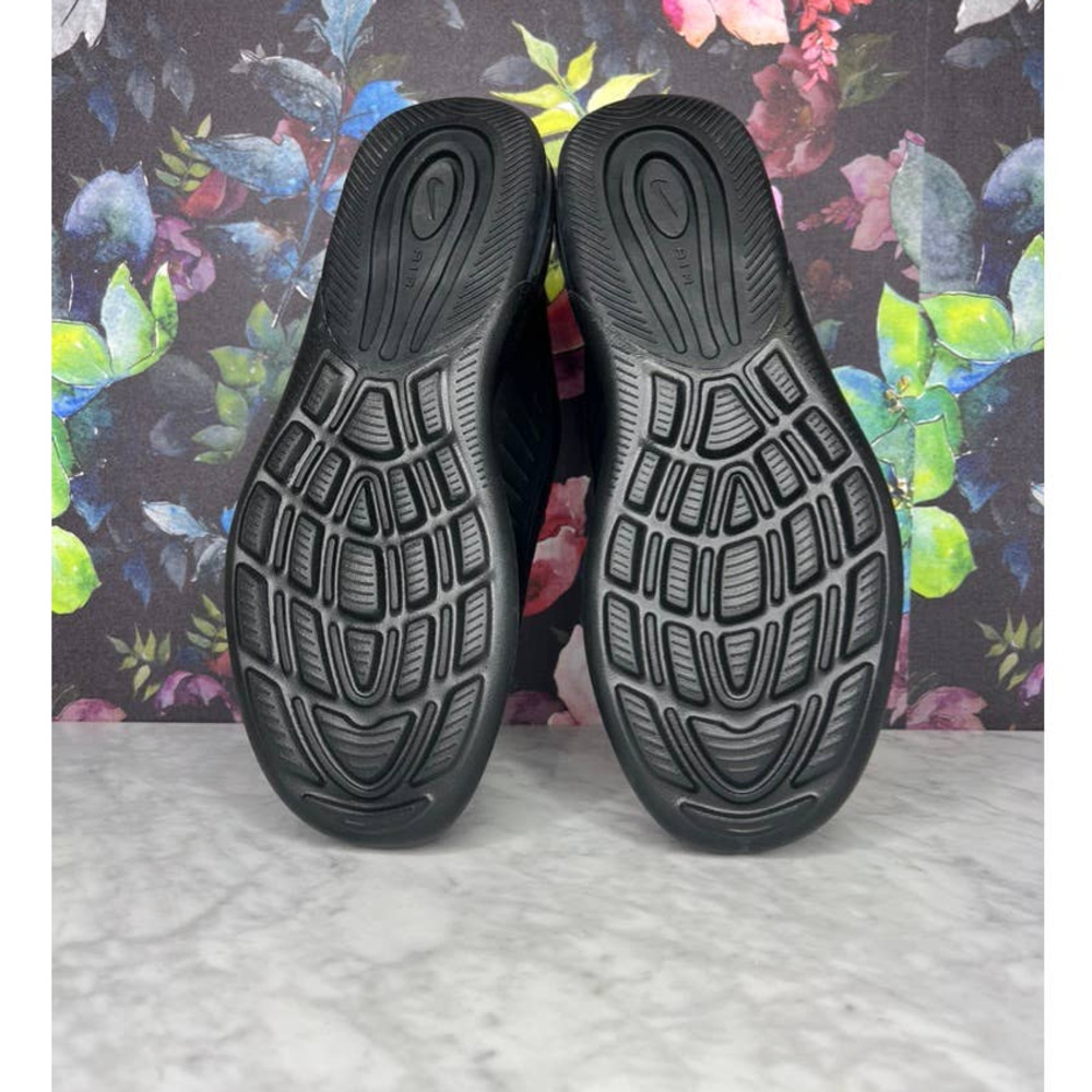 NEW Nike Air Max Axis - Picture 9 of 10